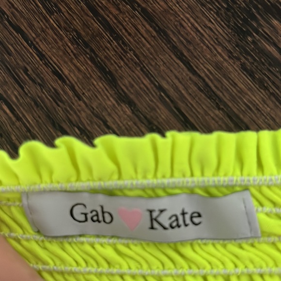 Strapless neon crop top - Picture 2 of 4